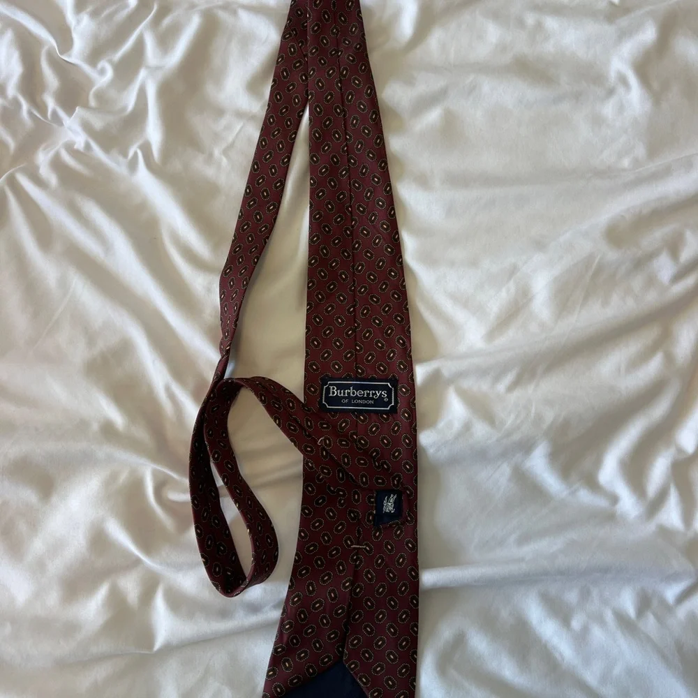 Vintage Burberry motif tie burgundy - Picture 6 of 8